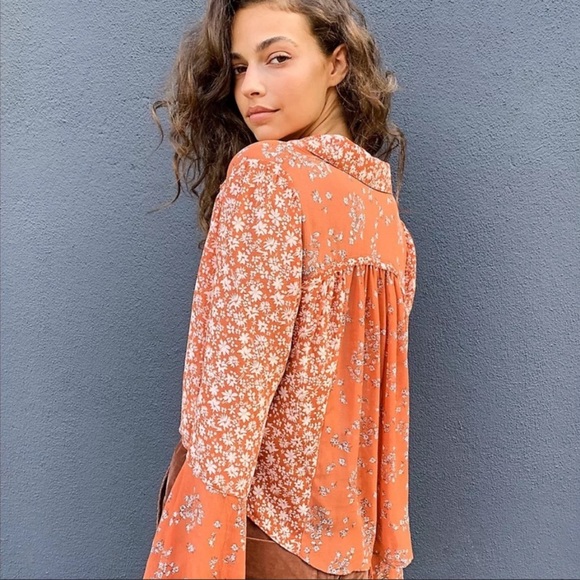NWOT Free People Serena Bell sleeves blouse. - Picture 2 of 8